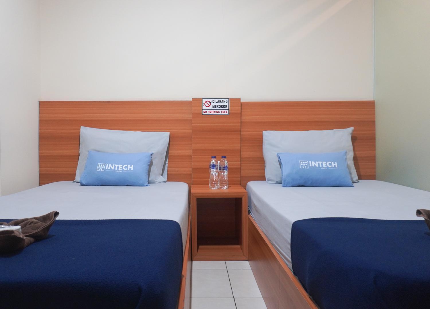 Intech Hostel Bandung Luaran gambar
